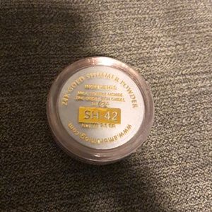 AMORE MIO 24K Gold Shimmer Grayish-blue Eyeshadow